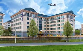 بارك إن باي راديسون بروكسل إيربورت